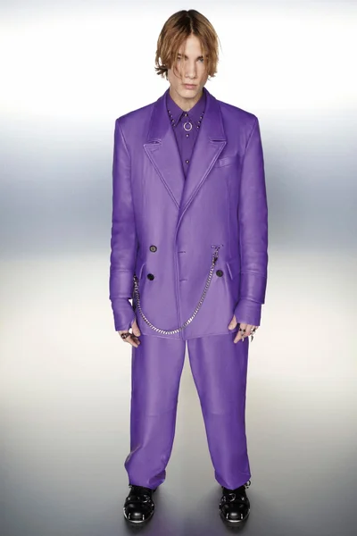 Look 15